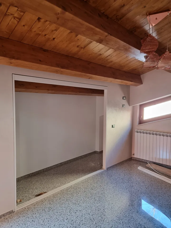 Interni con struttura lignea